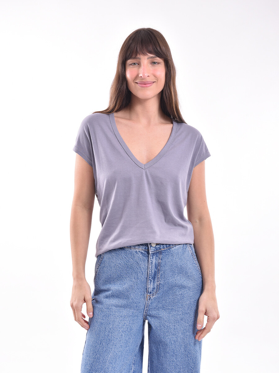 REMERA NURIA - AZUL CLARO 