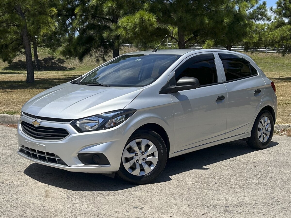 Chevrolet Joy 2022 EXCELENTE ESTADO! | Permuta / Financia Chevrolet Joy 2022 EXCELENTE ESTADO! | Permuta / Financia