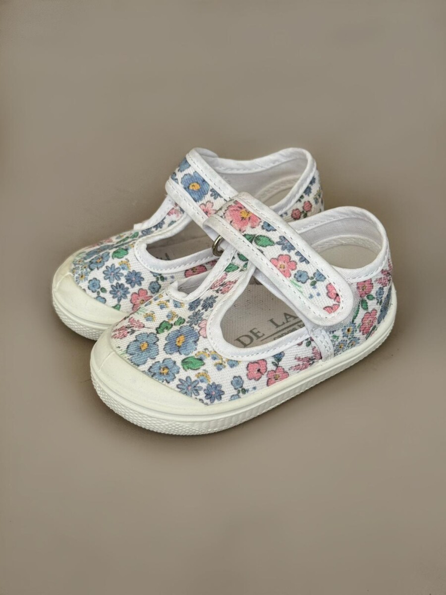 Guillermina De Lona Canvas Baby Lisas Del 16 Al 21 - Floral Pastel 