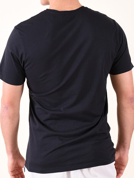 REMERA URIEL NEGRO