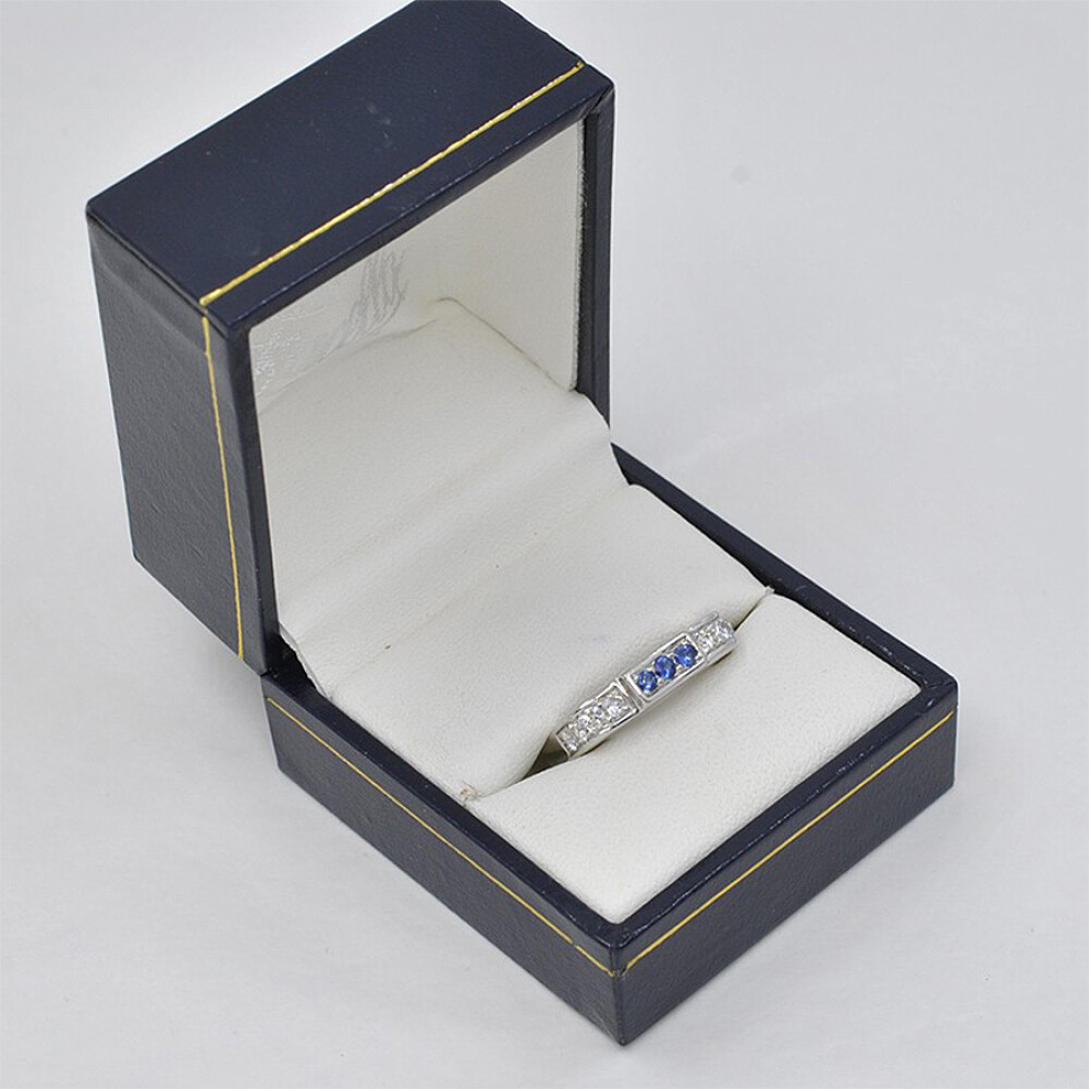 Anillo Oro 18K Con Brillantes Y Zafiros Anillo Oro 18K Con Brillantes Y Zafiros