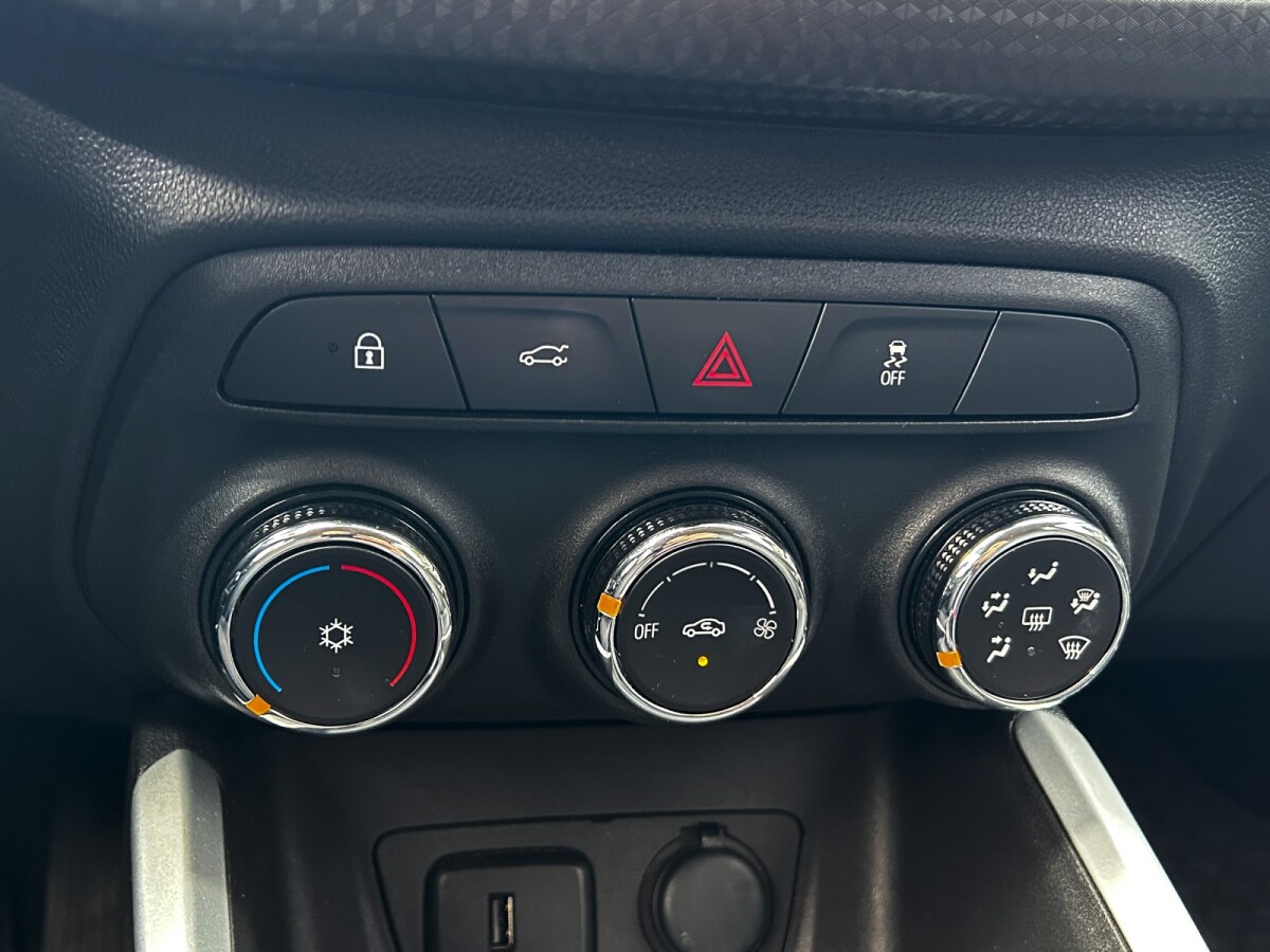 Chevrolet Onix Plus LTZ 1.0T Extra Full | Permuta / Financia Chevrolet Onix Plus LTZ 1.0T Extra Full | Permuta / Financia