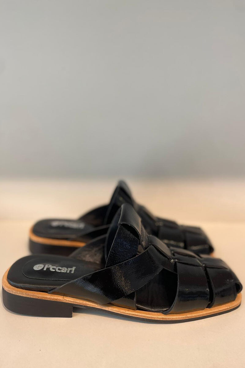 Zueco atenea Charol negro