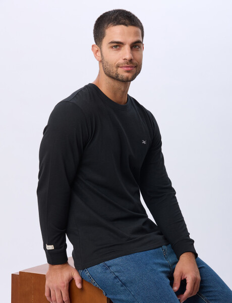 REMERA LISA DE ALGODÓN Negro