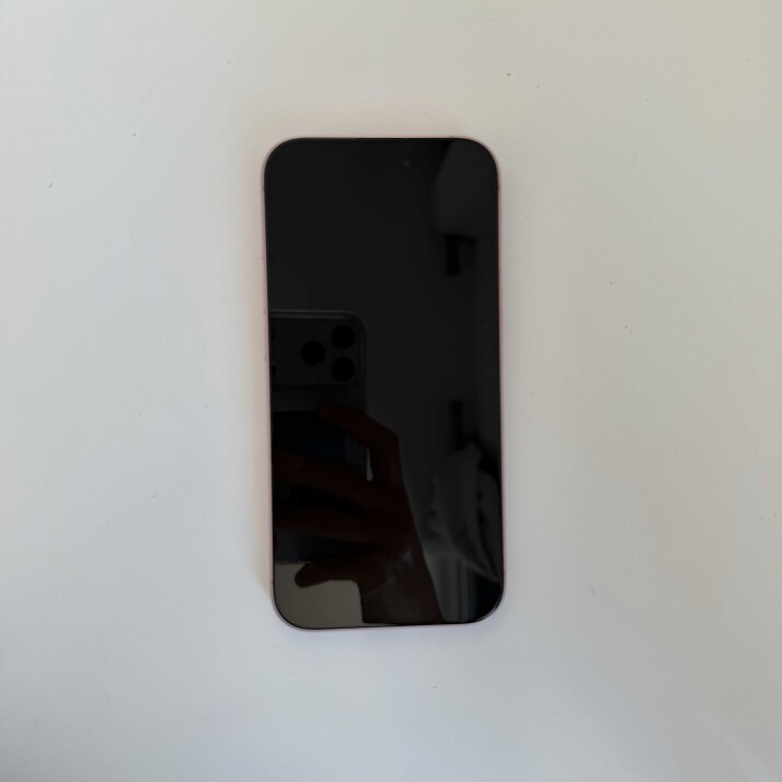 iPhone 15 128GB - Pink iPhone 15 128GB - Pink