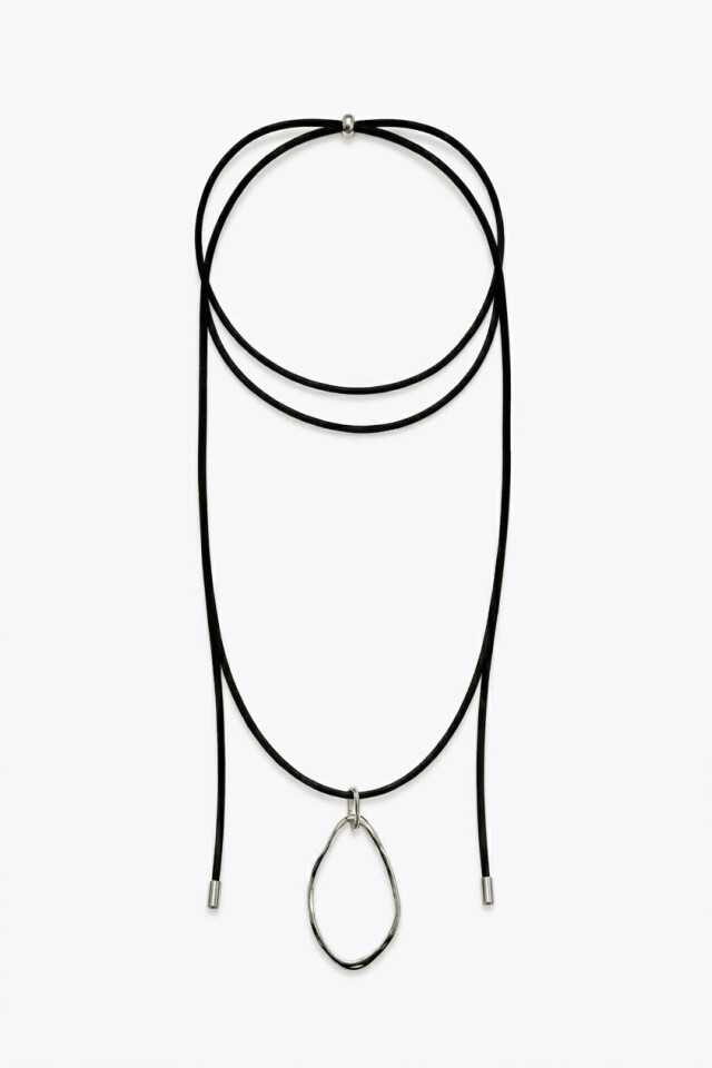 Collar cordón colgante de acero plateado