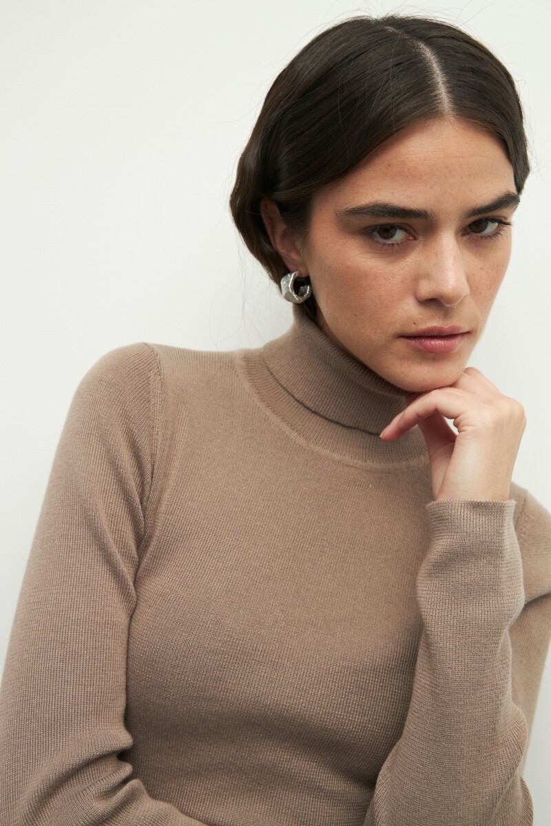 POLERA CAPANTI Tostado