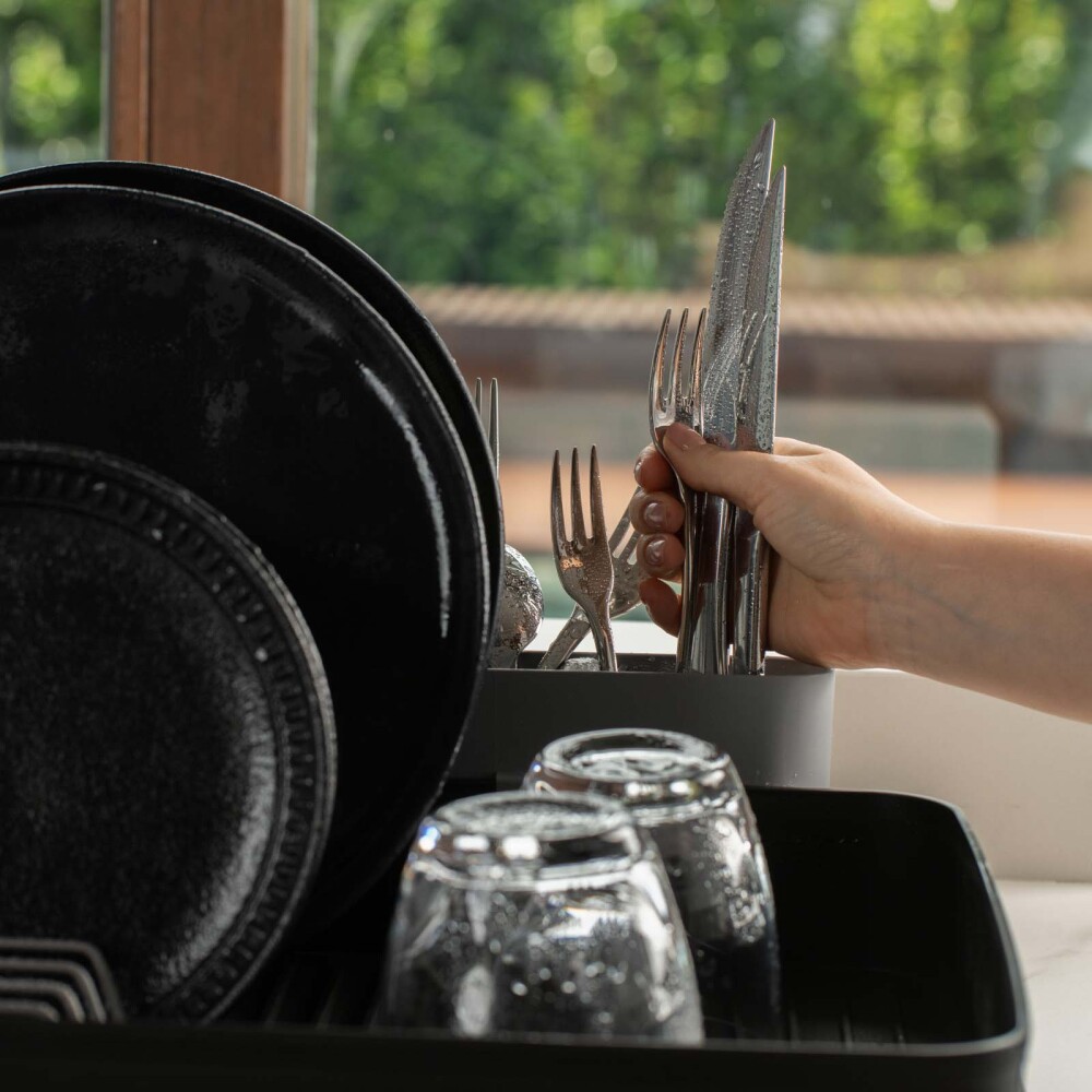 ESCURRIDOR PLASTICO NEGRO EL600