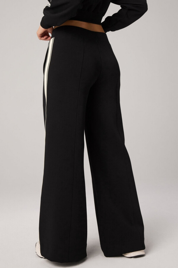 Pantalón Elevated Track Pant Mujer Black/Almond Milk