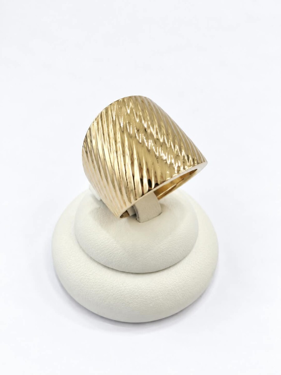 Anillo labrado Oro 9 Kt 