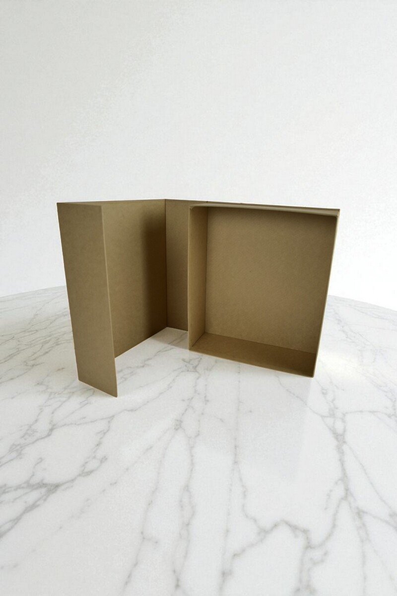 Caja rígida con imán 31x27x10 cm - MADERA 