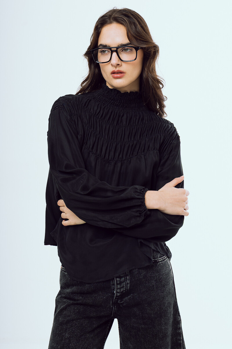 Runa Black