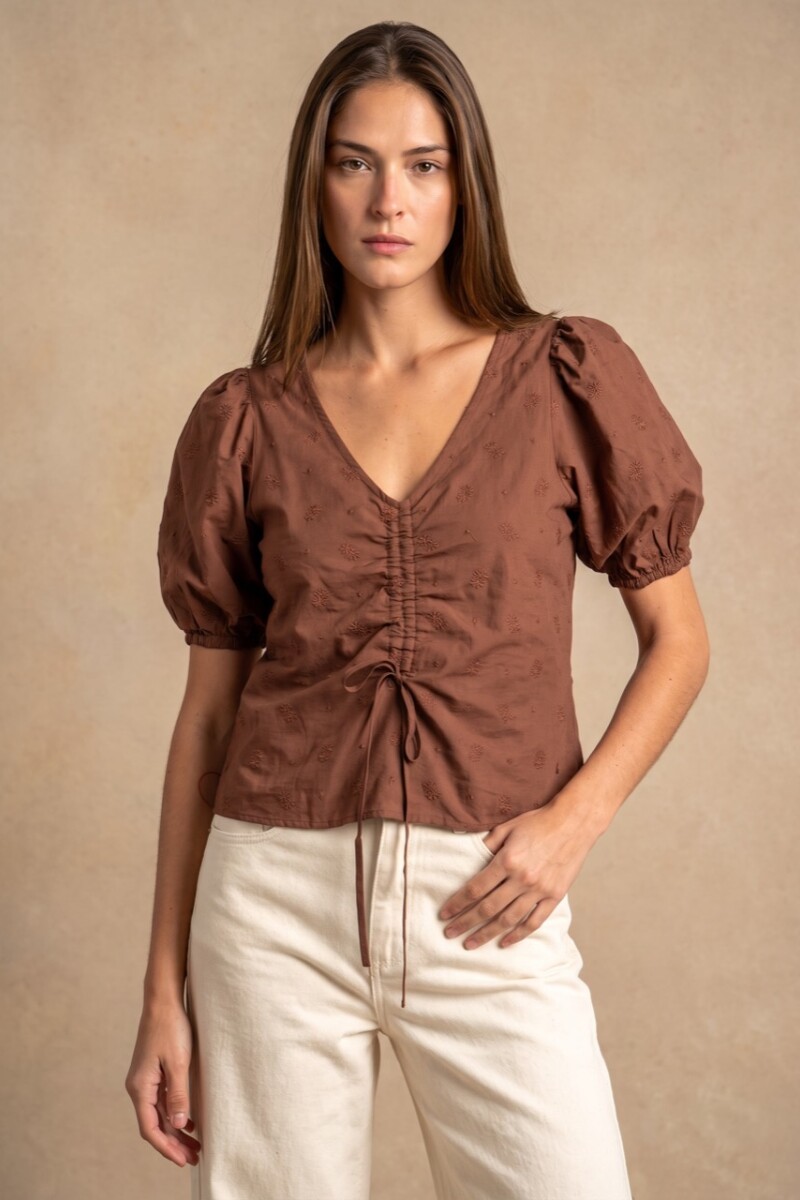 Blusa Bordada Frunces Mocha