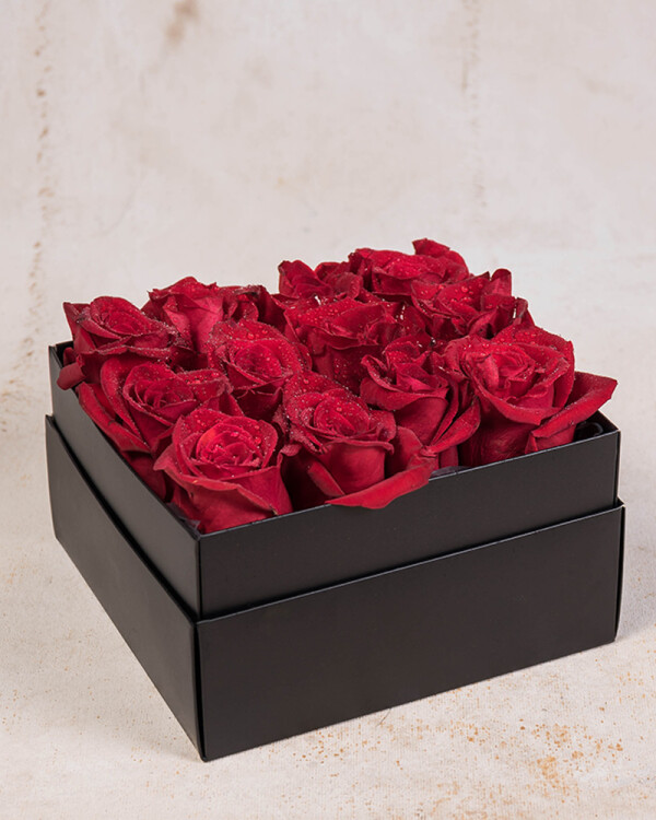 Box de 12 rosas rojas Box de 12 rosas rojas