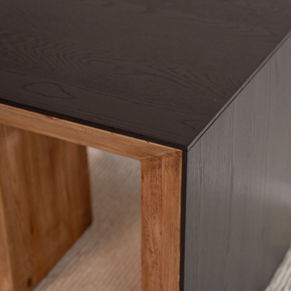 Mesa Auxiliar Rústica Laqueada / Madera Reciclada Mesa Auxiliar Rústica Laqueada / Madera Reciclada