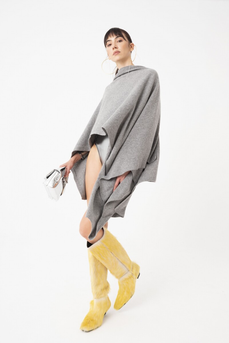 PONCHO TEJIDO Gris