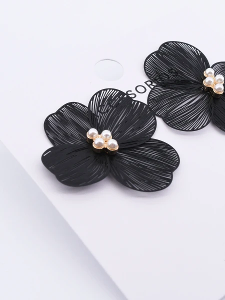 CARAVANAS FLOR NEGRO