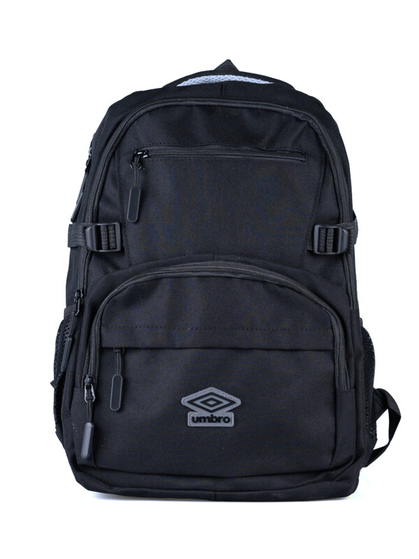MOCHILA CLASO Umbro 002