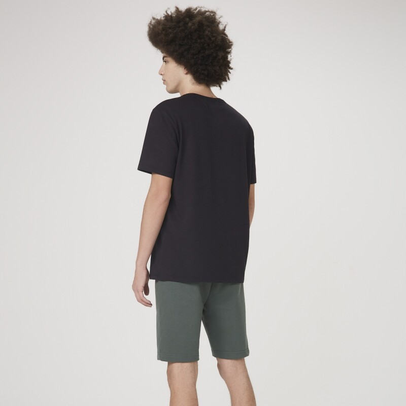CAMISETA MM MASC NEGRO