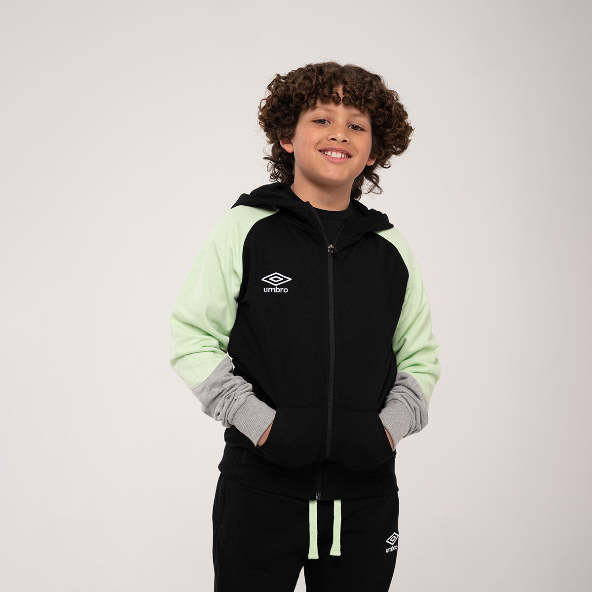 Campera Hoodie Umbro Junior - 2v5 