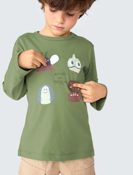 CAMISETA INFANTIL CON ESTAMPA VERDE