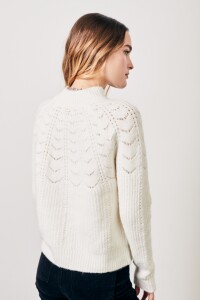 Sweater Calados Nácar