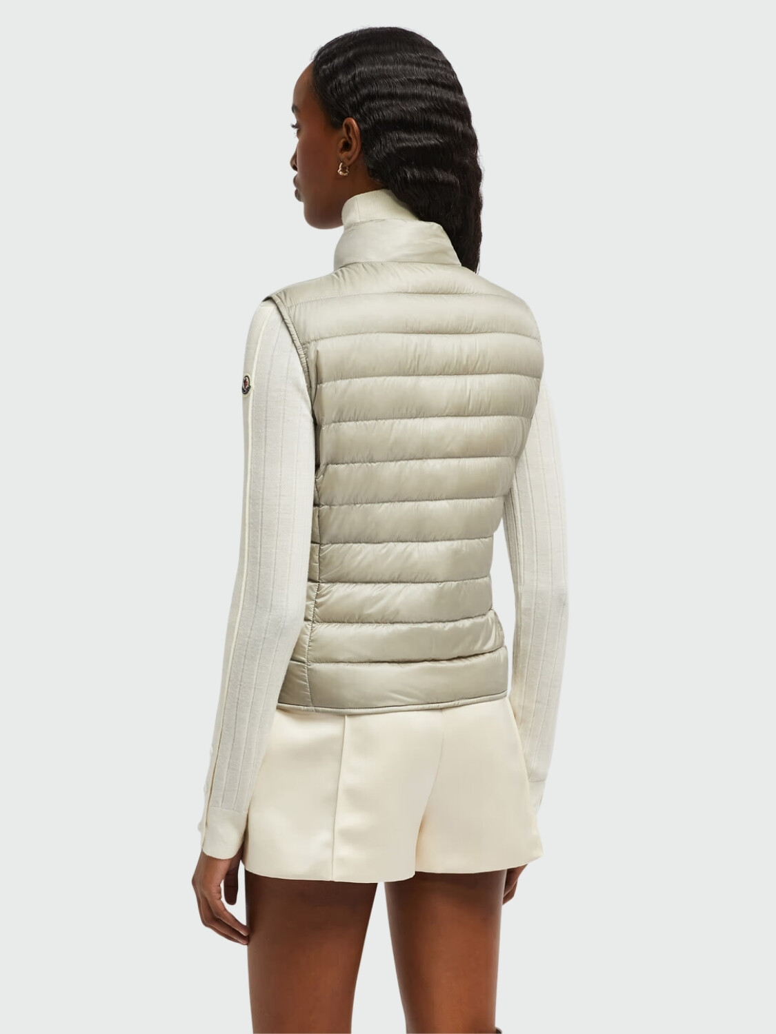 Moncler - Chaleco abotonado relleno de plumas, Liane Gris