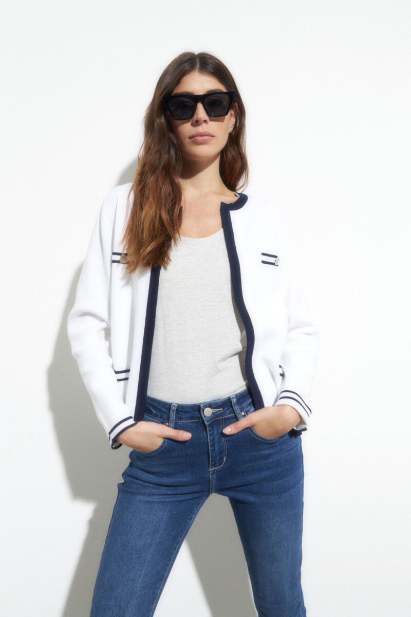 Chaqueta tejida con botones metálicos blanco