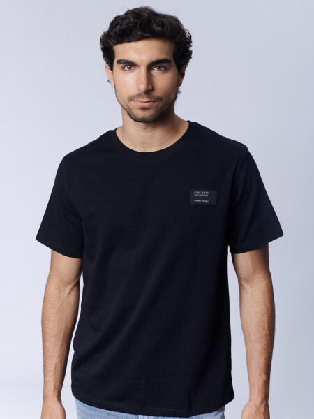 Remera Parche Negro