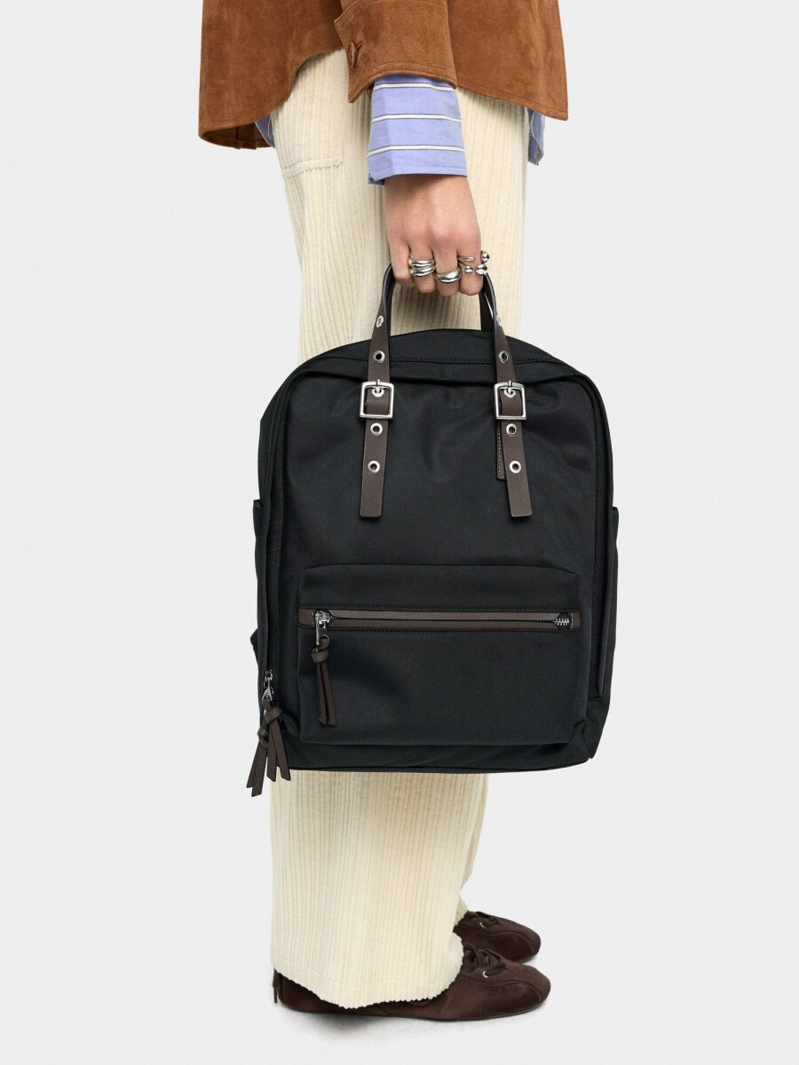Mochila Para Portátil Hasta 14" De Nylon negro