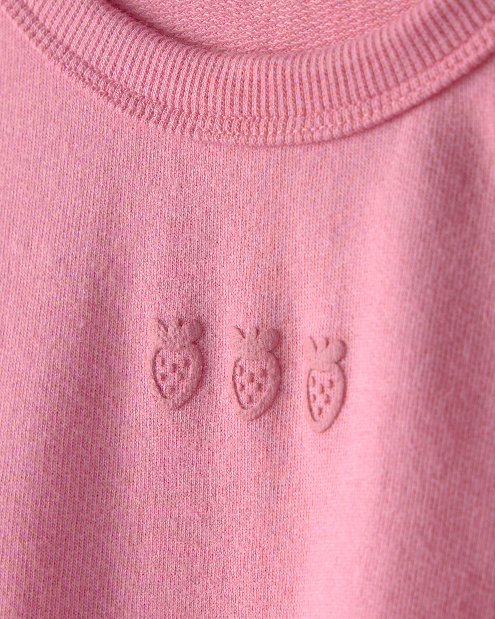 Buzo de algodón, rosado, con bordado de frutillas Sin color
