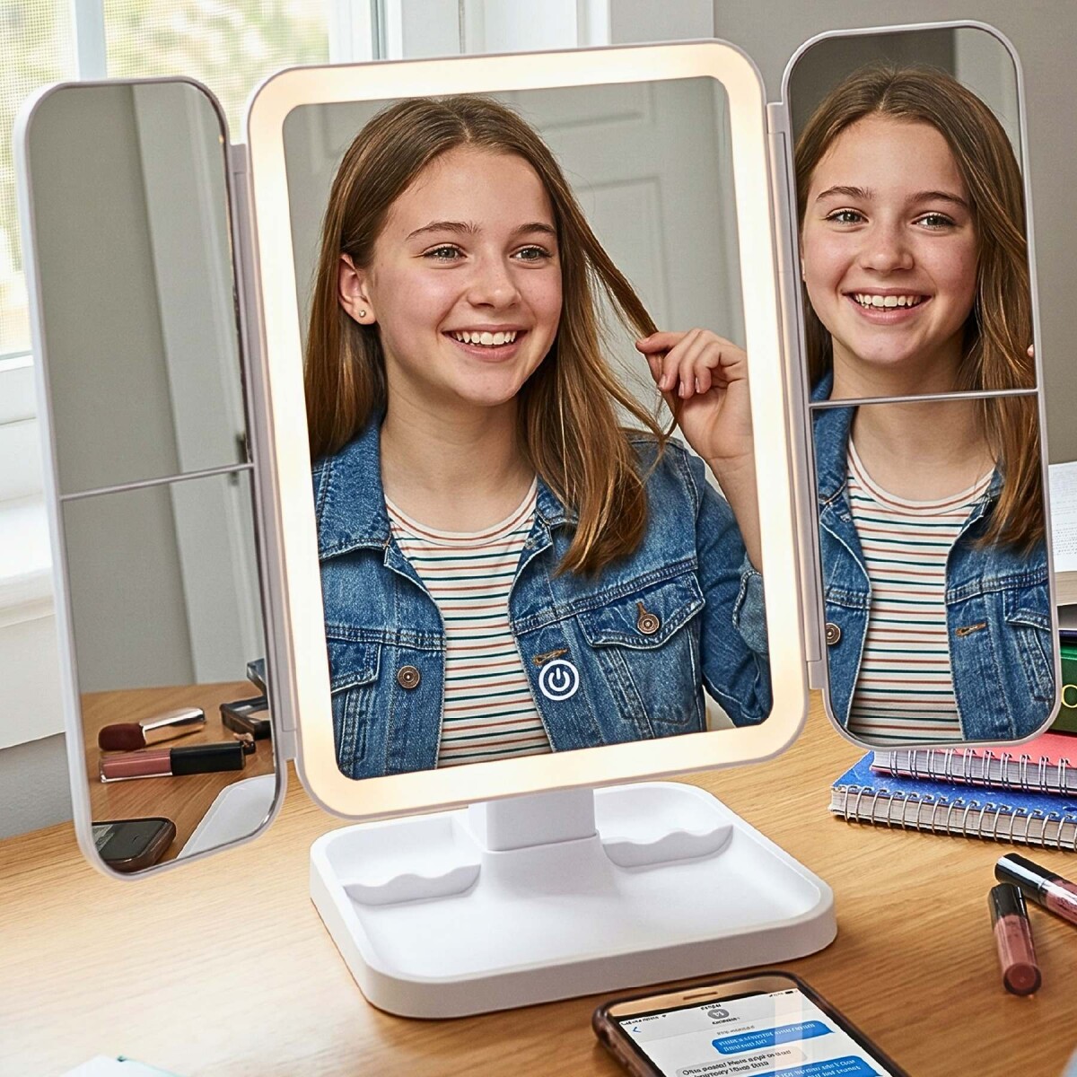 Espejo De Maquillaje Luz Led Triple Panel Aumento 2x 3x USB - Blanco 