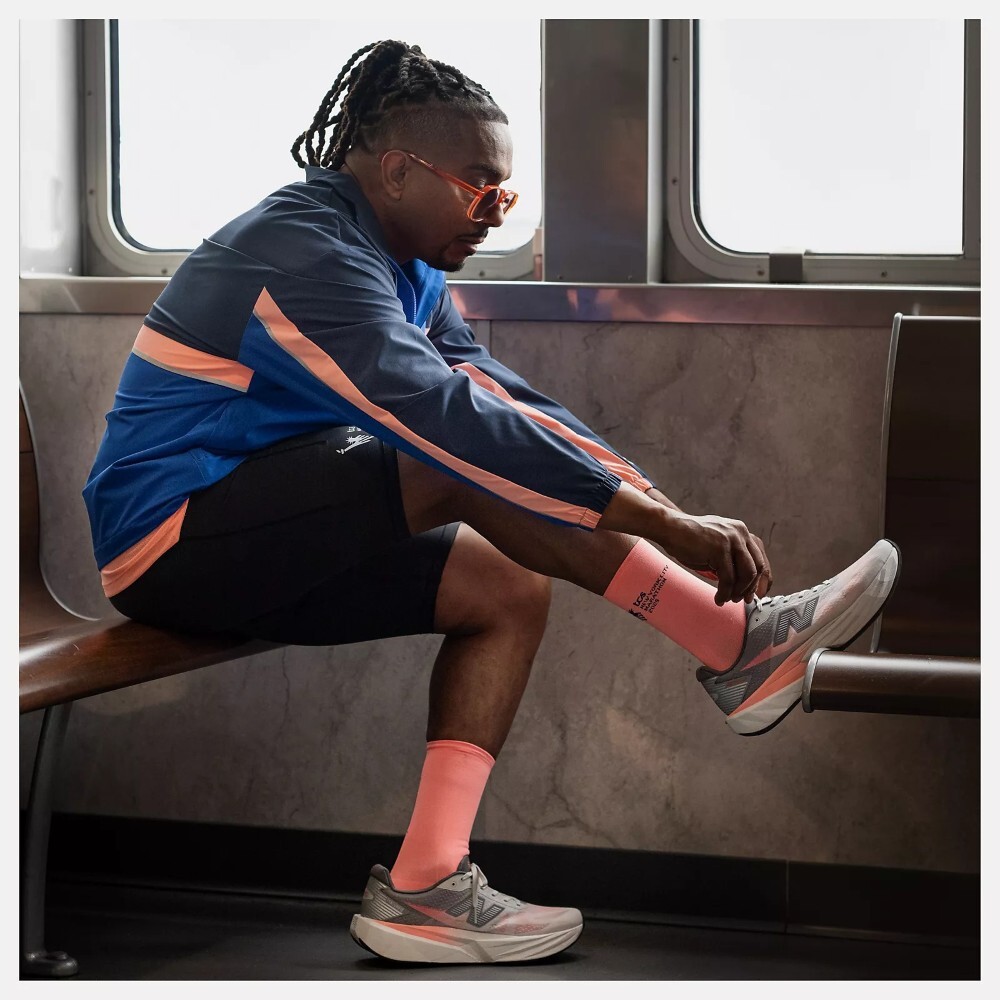 Zapatillas Running Rebel V5 NY Marathon Edition Hombre Gris