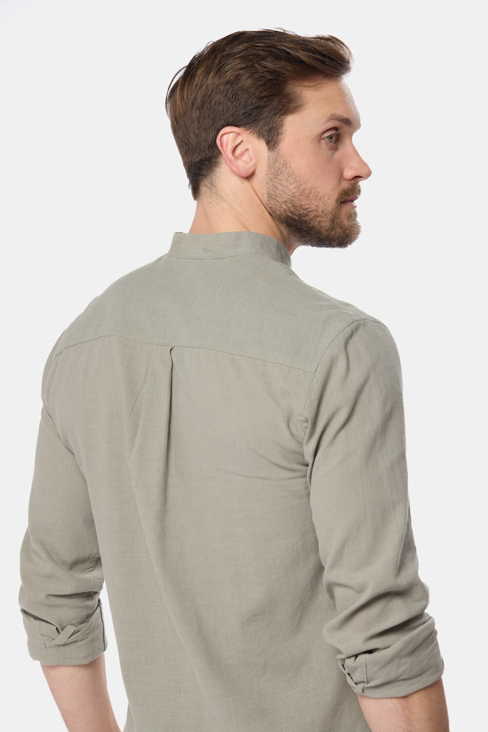 CAMISA DE LINO CUELLO MAO Verde