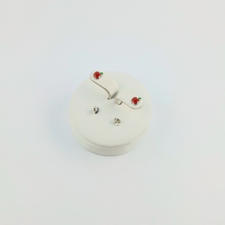 Caravanas manzanita en plata 925 con esmalte, Modelo Infantil. Caravanas manzanita en plata 925 con esmalte, Modelo Infantil.
