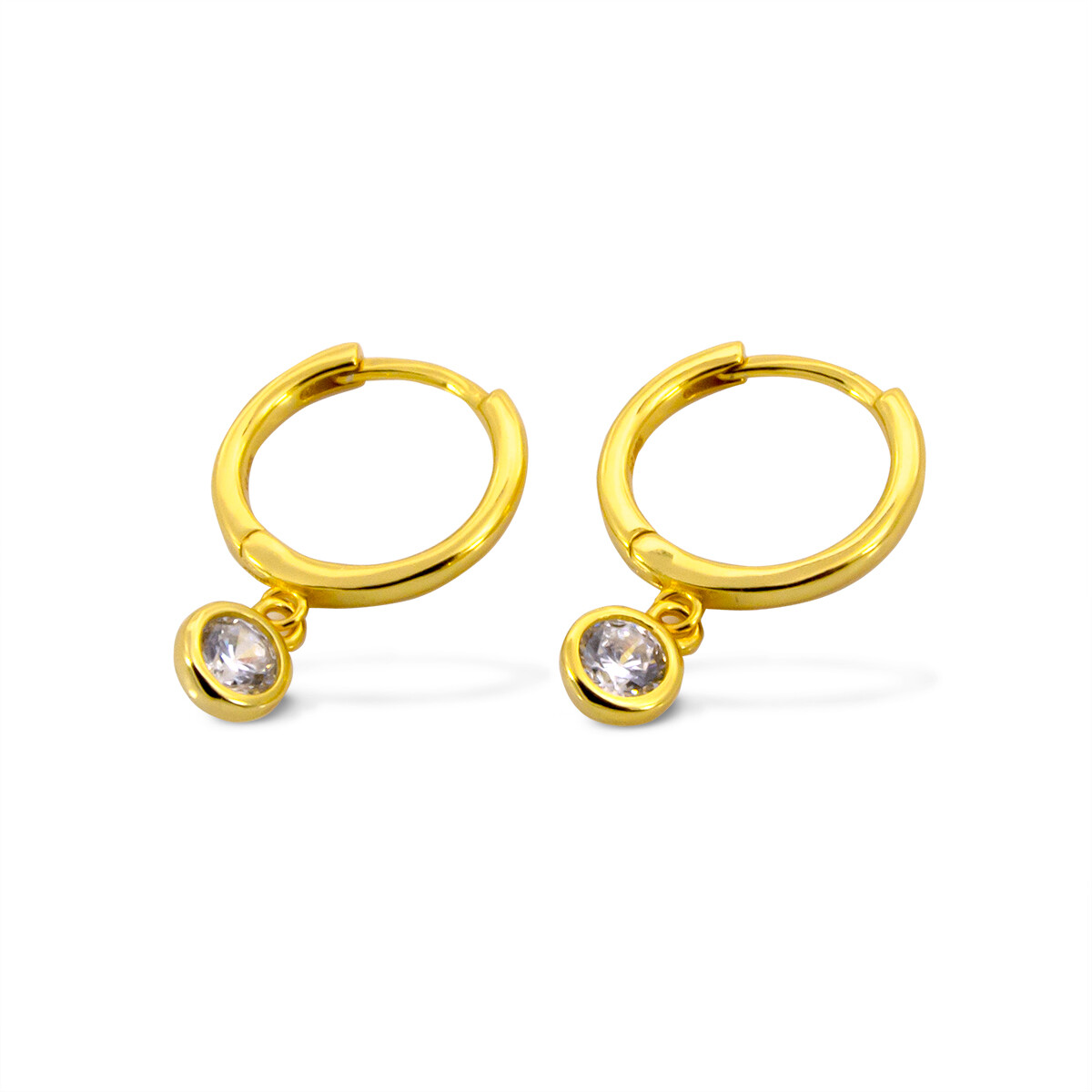 Par de aros de plata 925 con baño de oro amarillo y circonias. 
