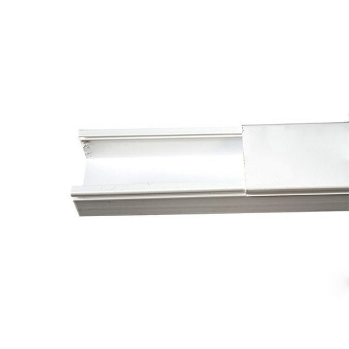 Ducto plástico cerrado blanco p/tablero 80x80mm - ZO0942 