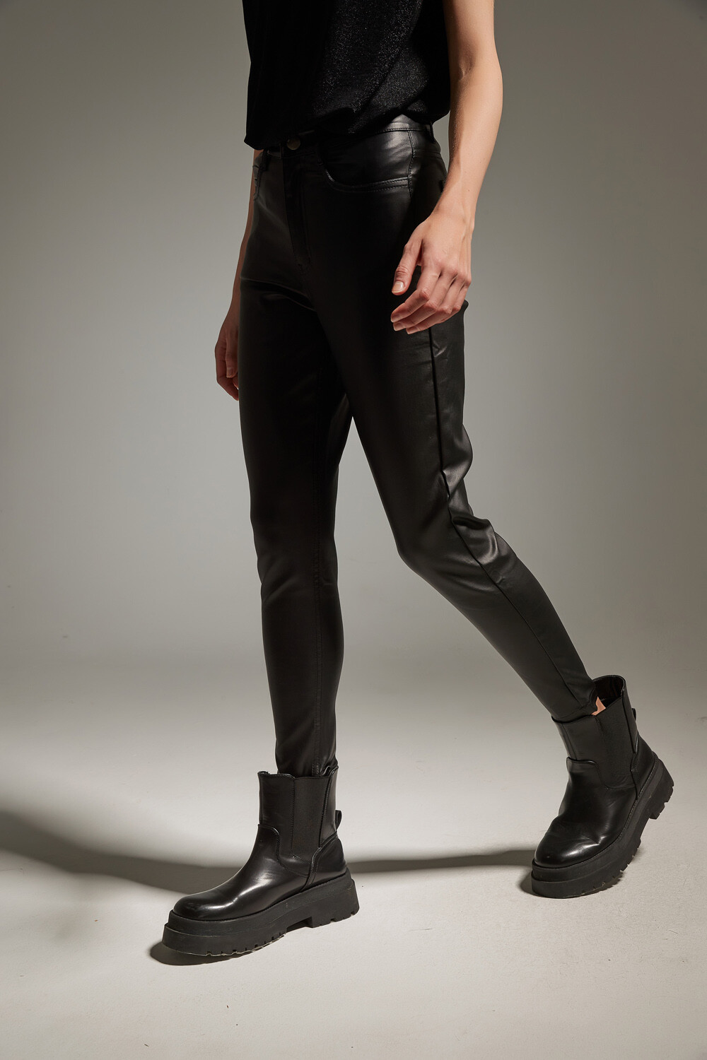 Pantalon Lovaina Negro