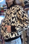 Campera capucha rayón Blanca y negra