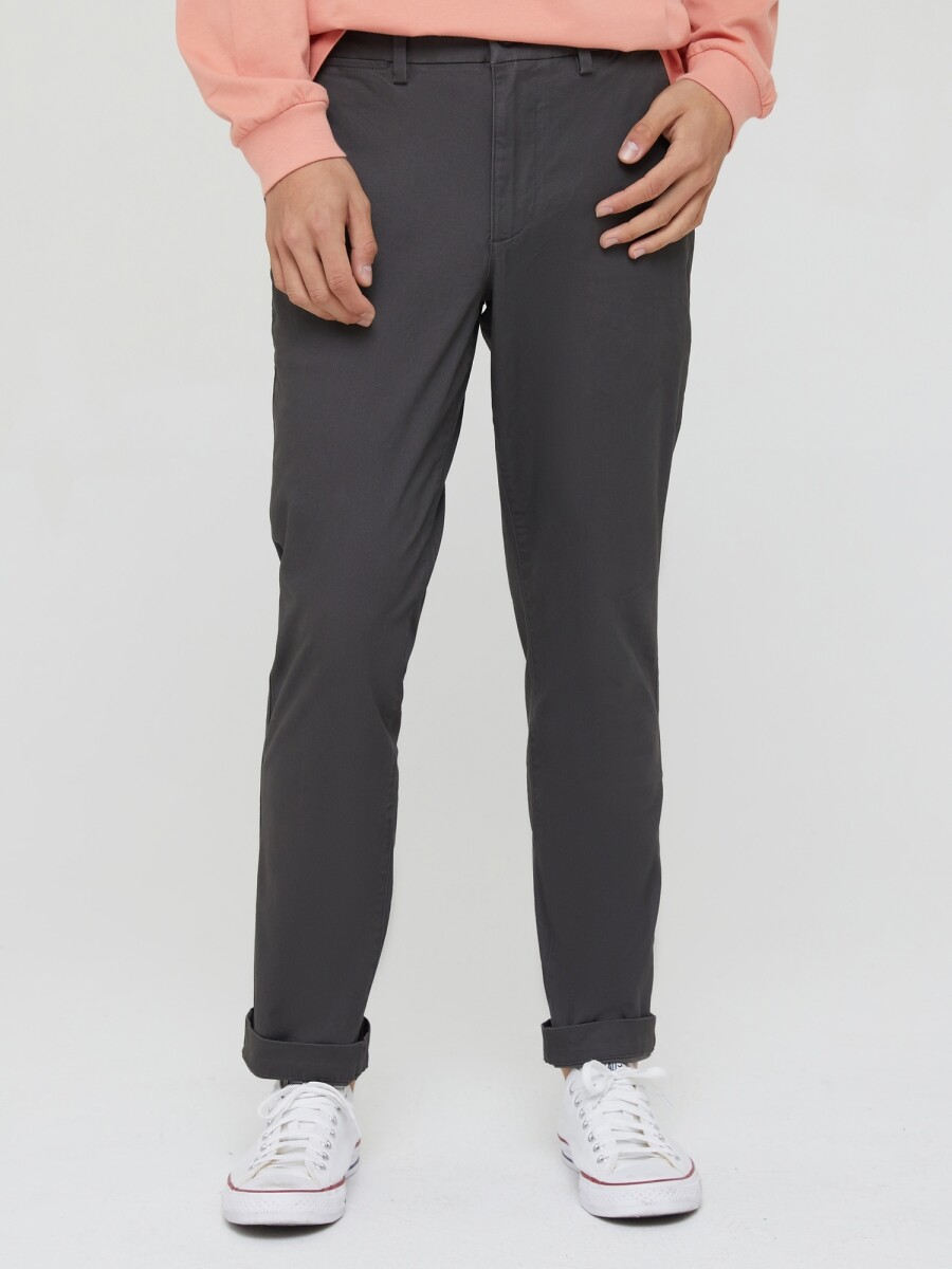 V-ESSENTIAL KHAKI SLIM FIT - SOFT BLACK 