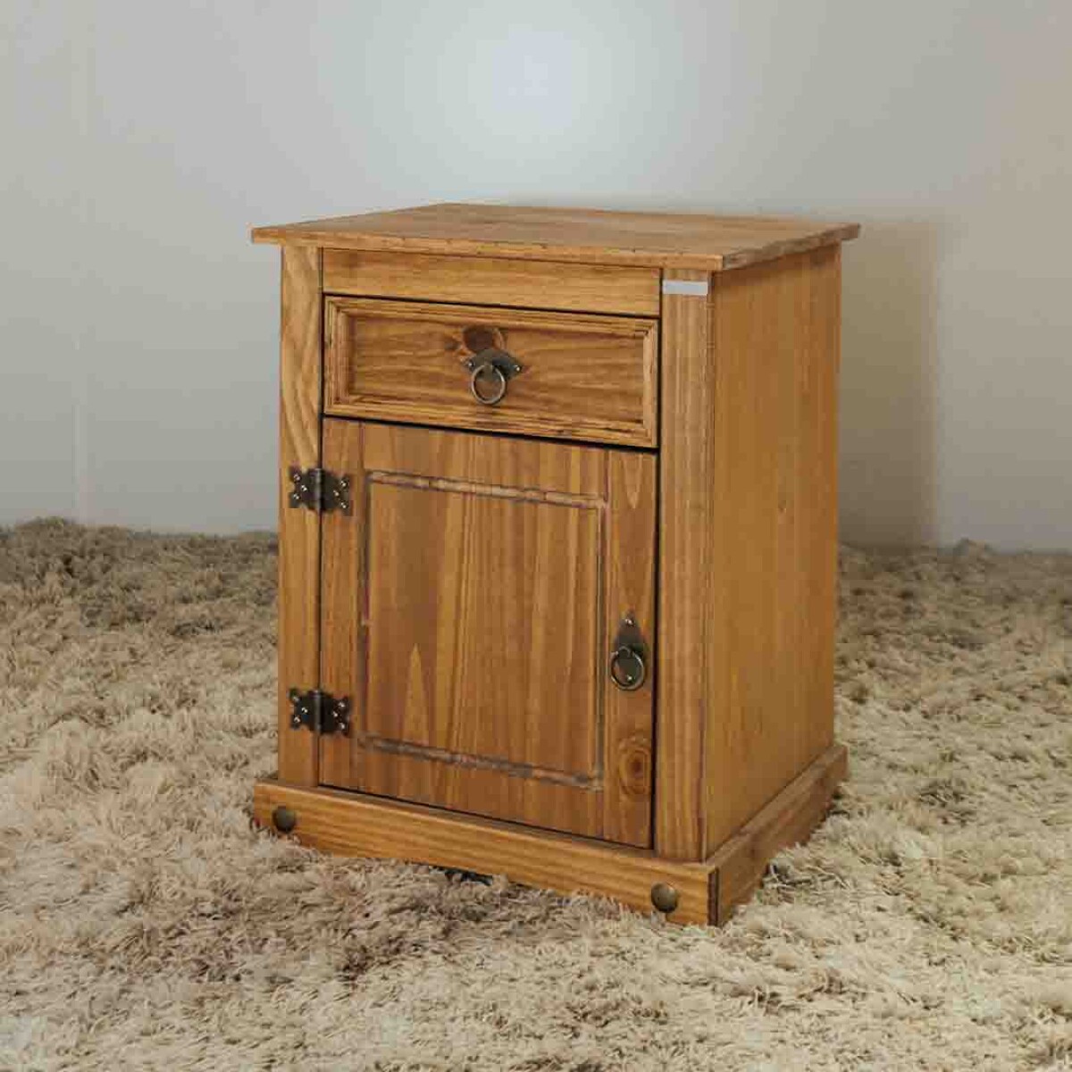 Mesa de luz dorada 