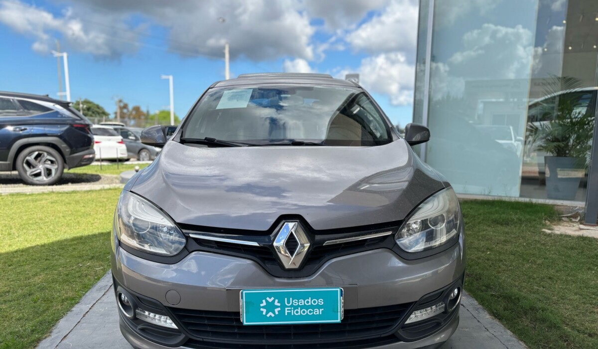 Renault Megane 2,0 AT Privilege - 2015 Renault Megane 2,0 AT Privilege - 2015