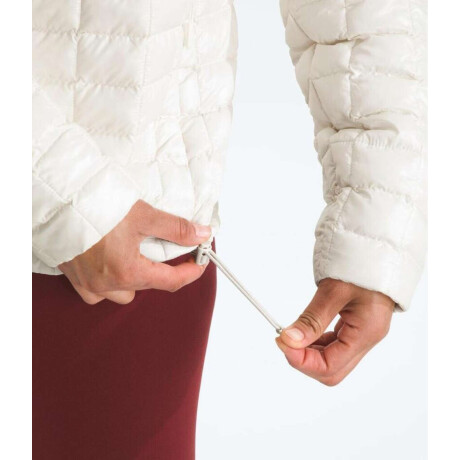 Campera Thermoball White Dune