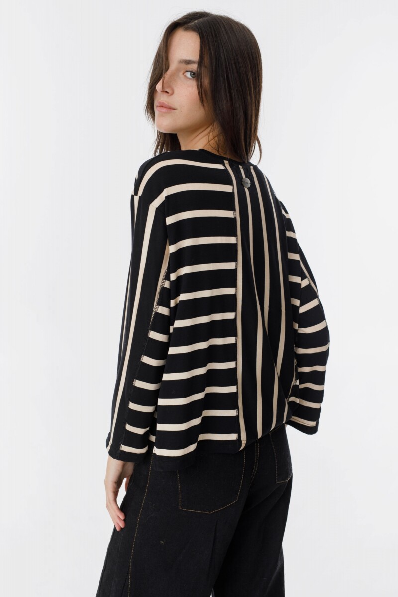 Remera Viento Raya Negra