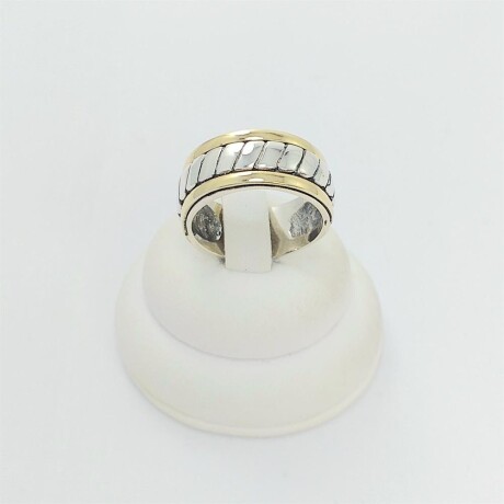 Anillo de plata 925 y double en oro 18 ktes. Anillo de plata 925 y double en oro 18 ktes.