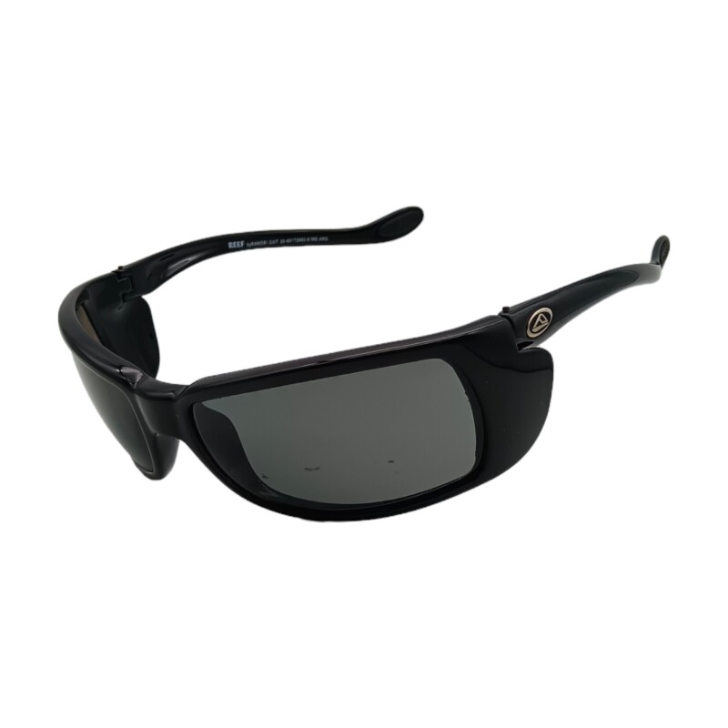 RG002420 negrouniforme