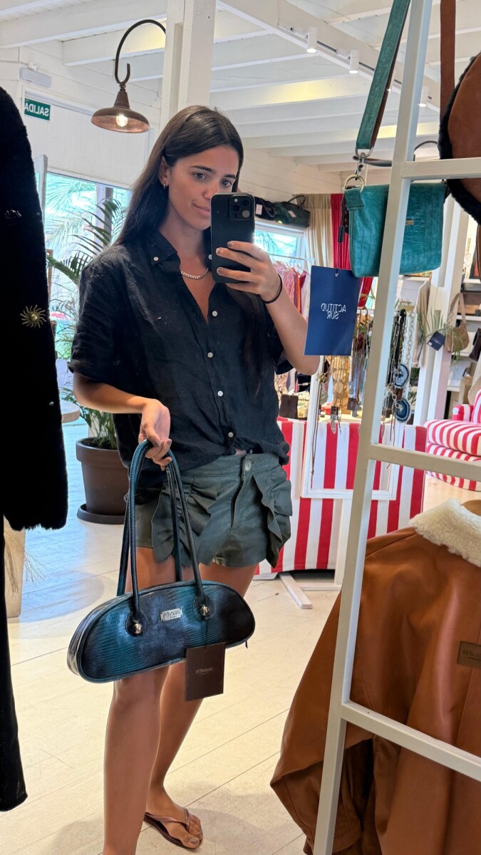 Rosette Leather Shorts - Verde 