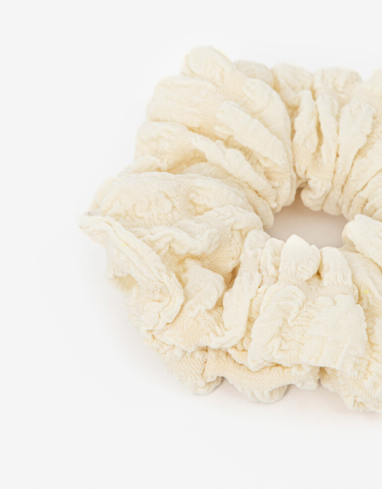 Skunzies Texturada Scrunchie Con Textura - Blanco Crudo