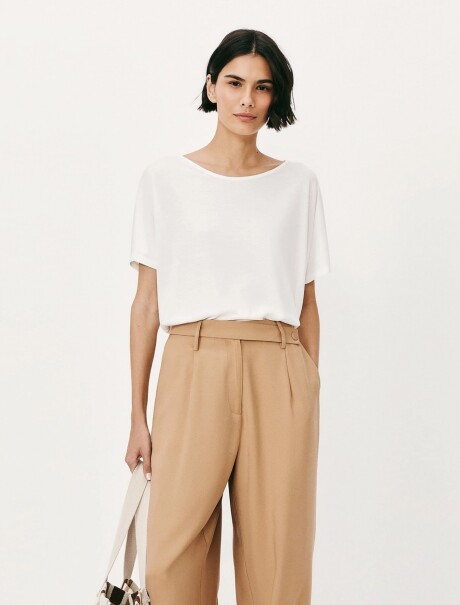 BLUSA BÁSICA MANGA CORTA BEIGE