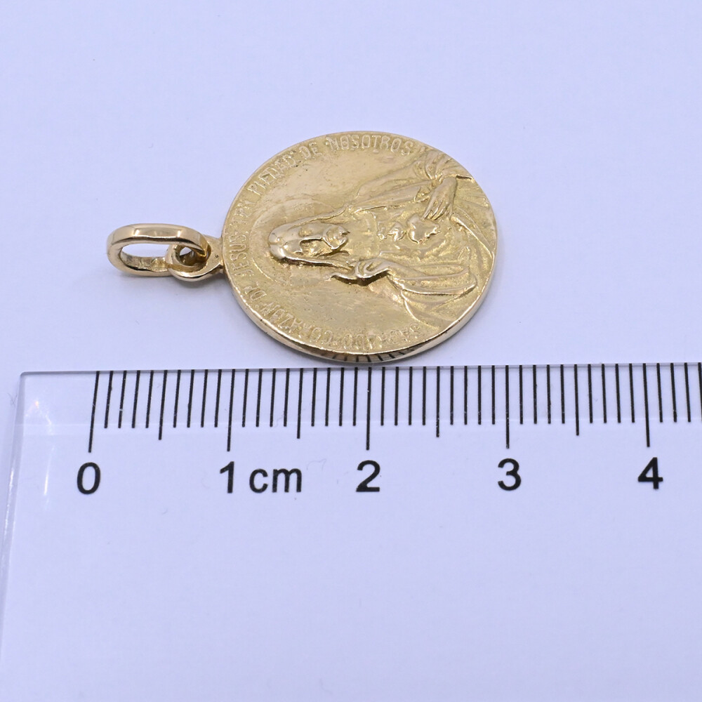 Medalla oro 18k escapulario. Medalla oro 18k escapulario.